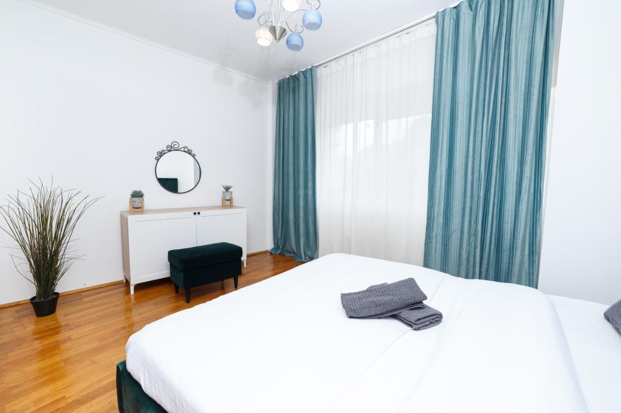 Color Apartments Unirii 14 Blv Бухарест Экстерьер фото